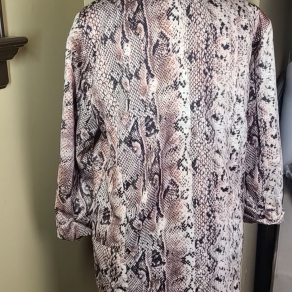 Jlux Blazer - Picture 3 of 4